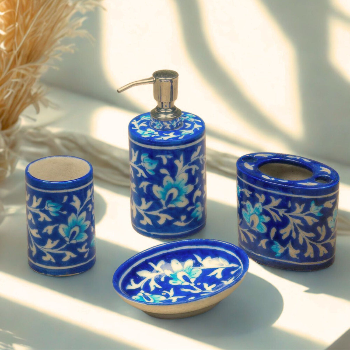 Bathroom Set – Blue Pottery (Blue, Set of 4)